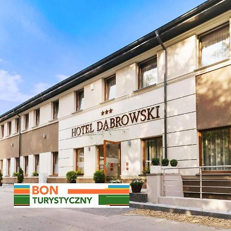 Hotel Dabrowski Освиенцим Екстериор снимка