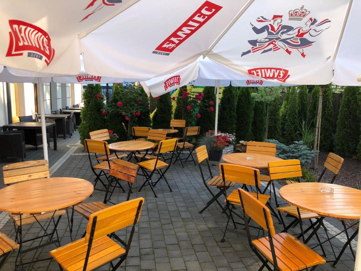 Hotel Dabrowski Освиенцим Екстериор снимка