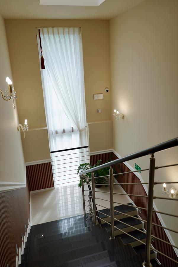 Hotel Dabrowski Освиенцим Екстериор снимка